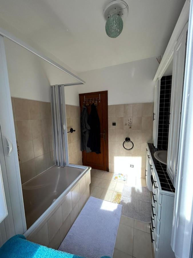 מרסיי Bed And Breakfast Chez L'Habitant מראה חיצוני תמונה