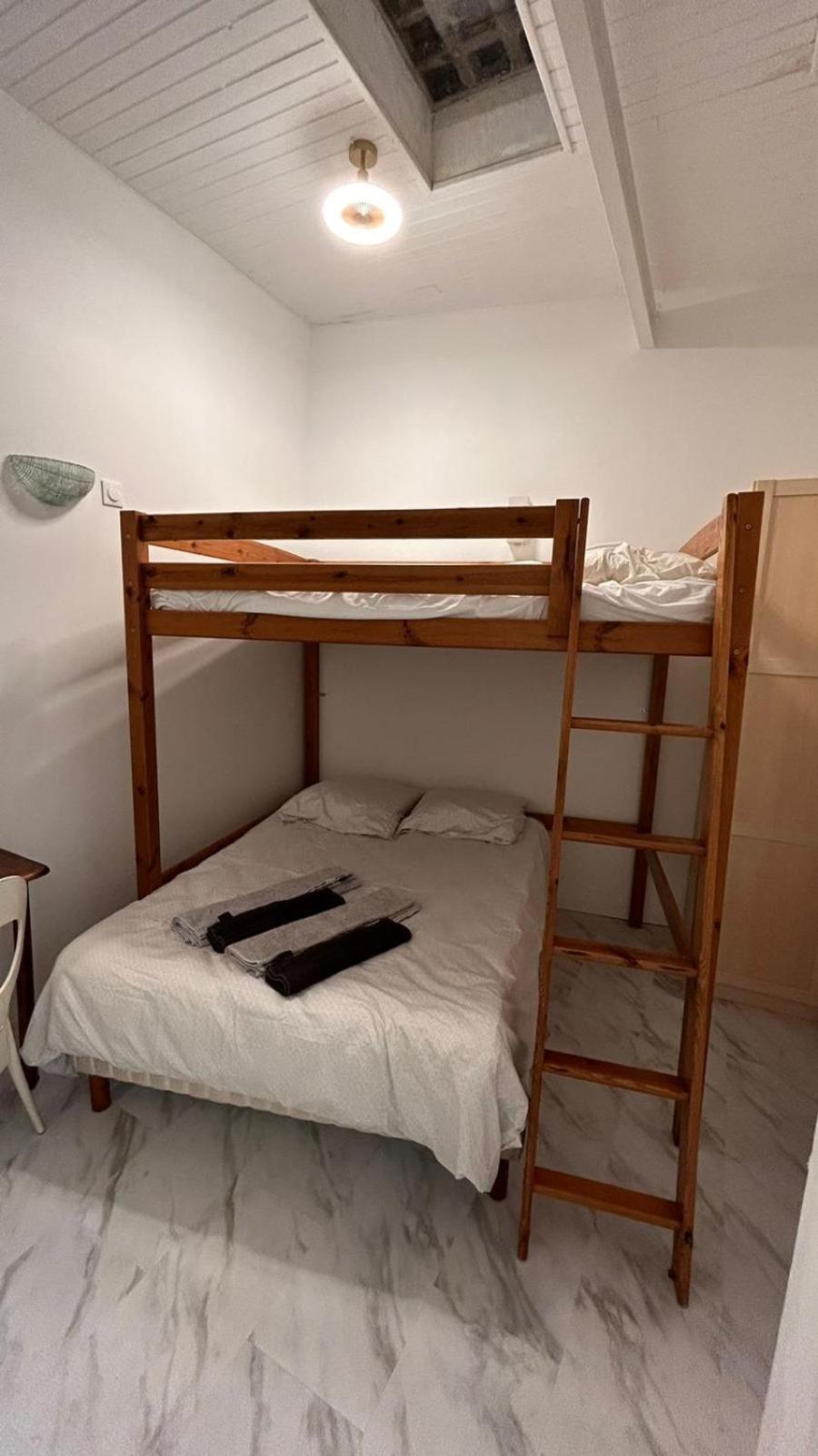 מרסיי Bed And Breakfast Chez L'Habitant מראה חיצוני תמונה